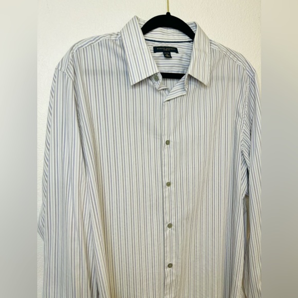 Banana Republic Slim Fit Button Down - Picture 3 of 7